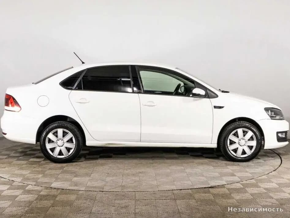 Volkswagen Polo 2016 с пробегом — фото 4