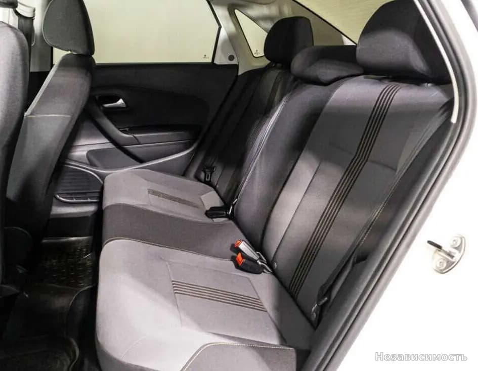 Volkswagen Polo 2016 с пробегом — фото 10