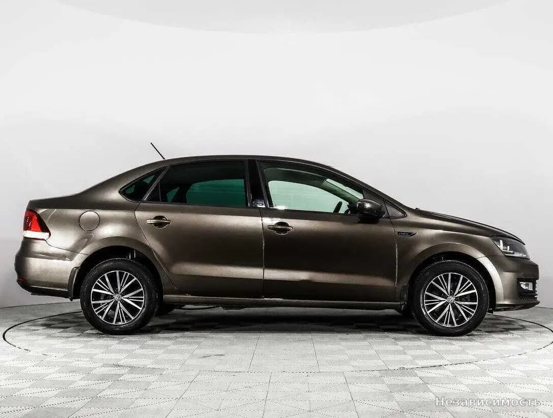 Volkswagen Polo 2016 с пробегом — фото 4