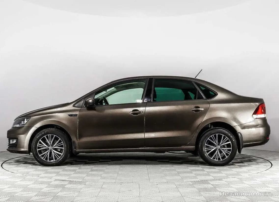 Volkswagen Polo 2016 с пробегом — фото 8