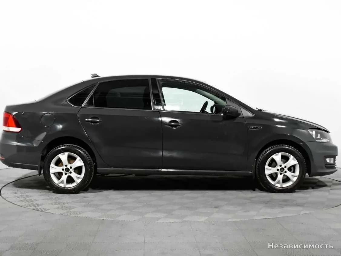 Volkswagen Polo 2017 с пробегом — фото 4