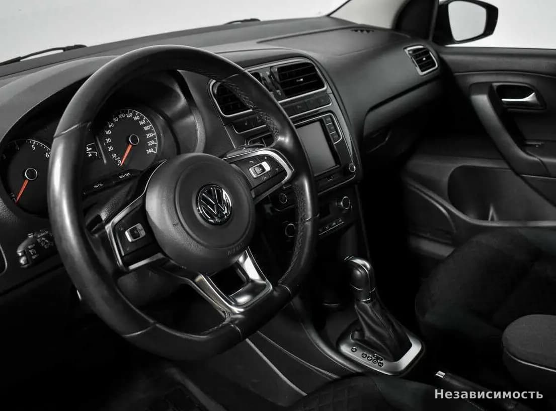 Volkswagen Polo 2019 с пробегом — фото 9
