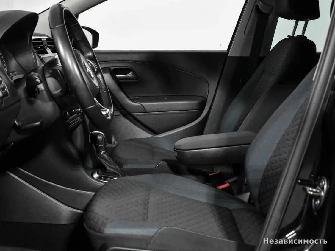 Volkswagen Polo 2019 с пробегом — фото 10