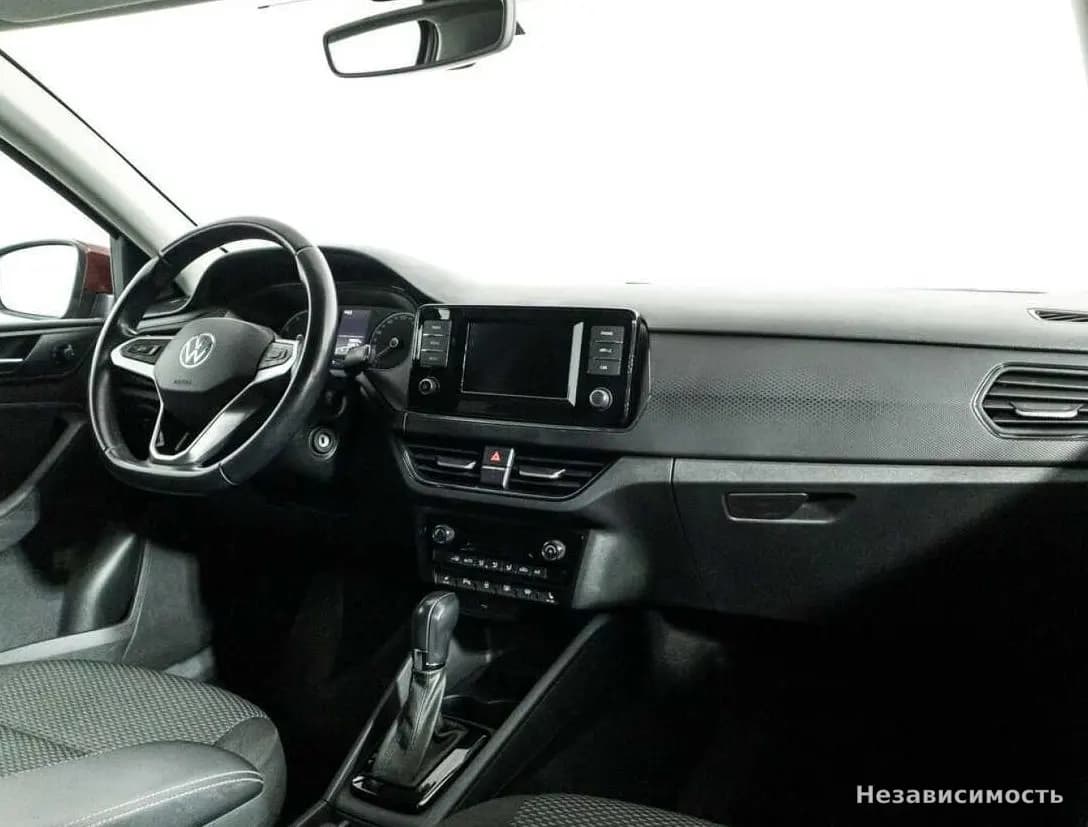 Volkswagen Polo 2020 с пробегом — фото 9