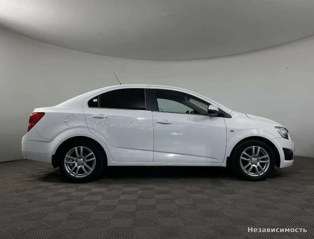 Chevrolet Aveo 2015 с пробегом — фото 2