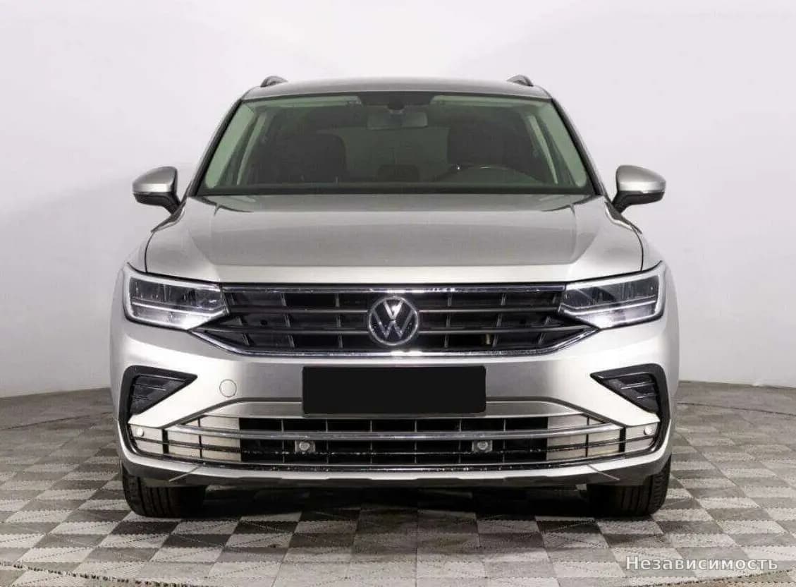 Volkswagen Tiguan 2021 с пробегом — фото 2