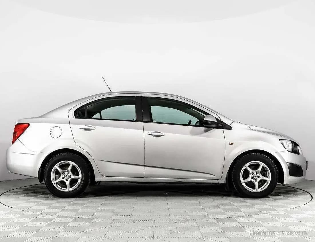 Chevrolet Aveo 2014 с пробегом — фото 4