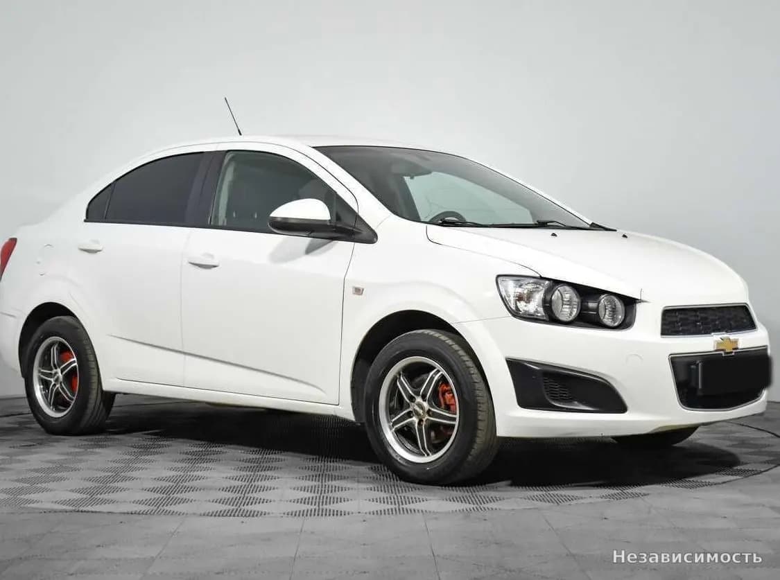 Chevrolet Aveo 2014 с пробегом — фото 3