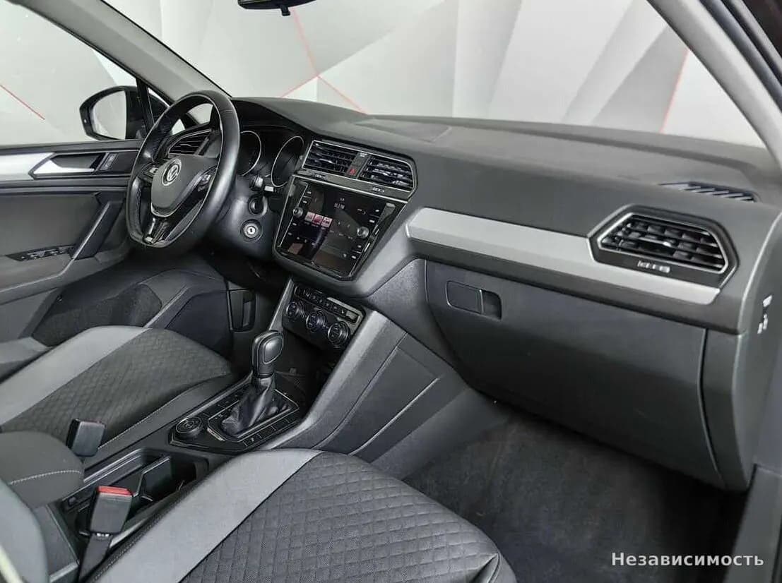 Volkswagen Tiguan 2020 с пробегом — фото 9