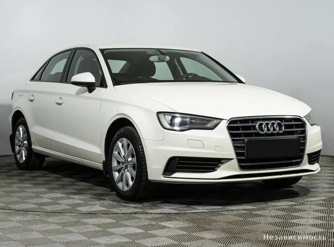 Audi A3 2015 с пробегом — фото 3