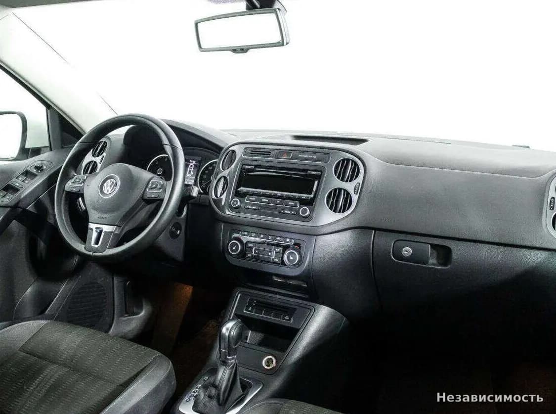 Volkswagen Tiguan 2015 с пробегом — фото 9