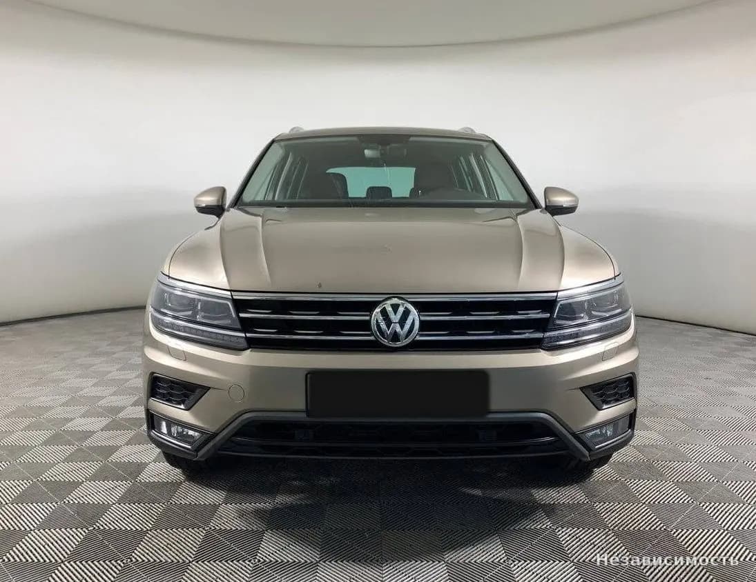 Volkswagen Tiguan 2018 с пробегом — фото 2