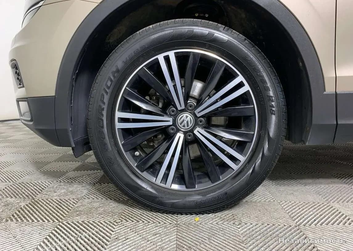 Volkswagen Tiguan 2018 с пробегом — фото 9