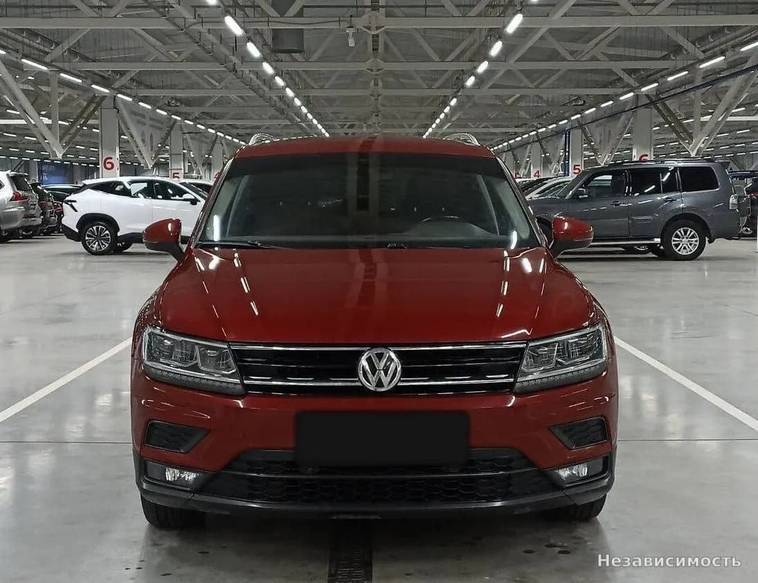 Volkswagen Tiguan 2018 с пробегом — фото 2