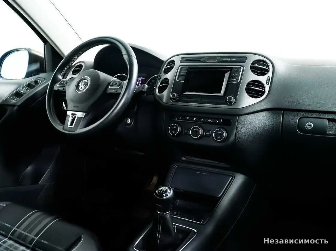 Volkswagen Tiguan 2015 с пробегом — фото 9