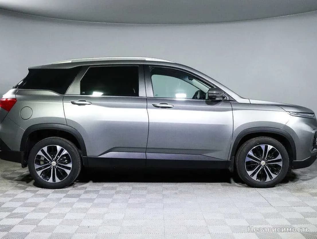 Chevrolet Captiva 2022 с пробегом — фото 4