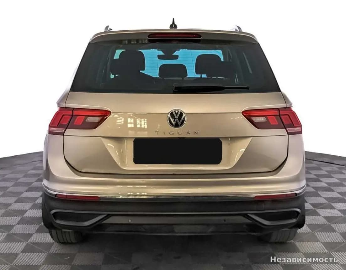 Volkswagen Tiguan 2021 с пробегом — фото 6