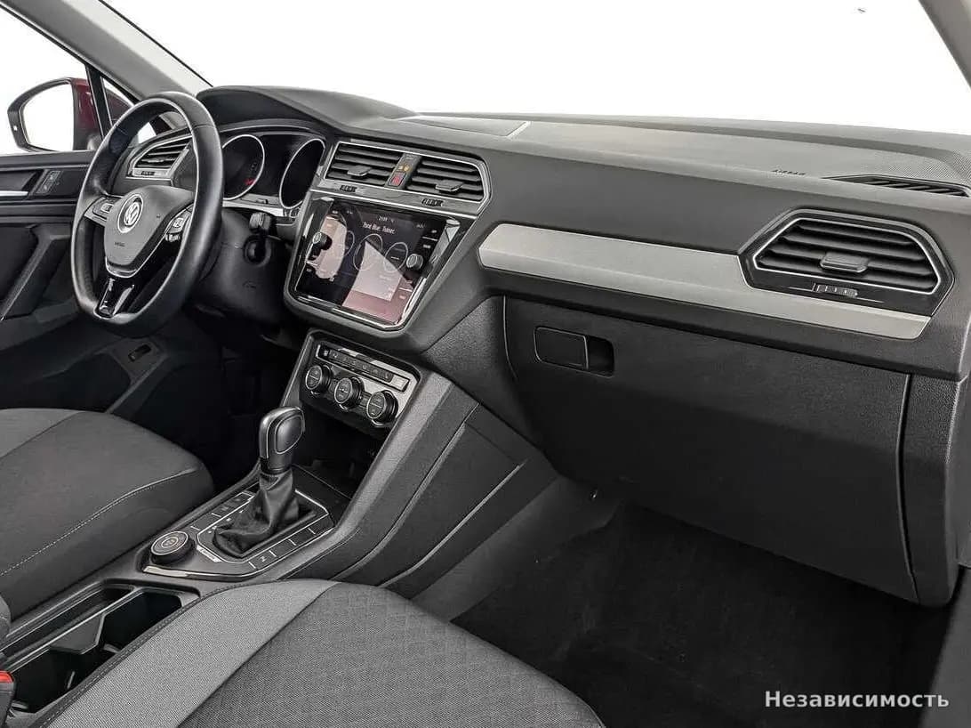 Volkswagen Tiguan 2020 с пробегом — фото 9