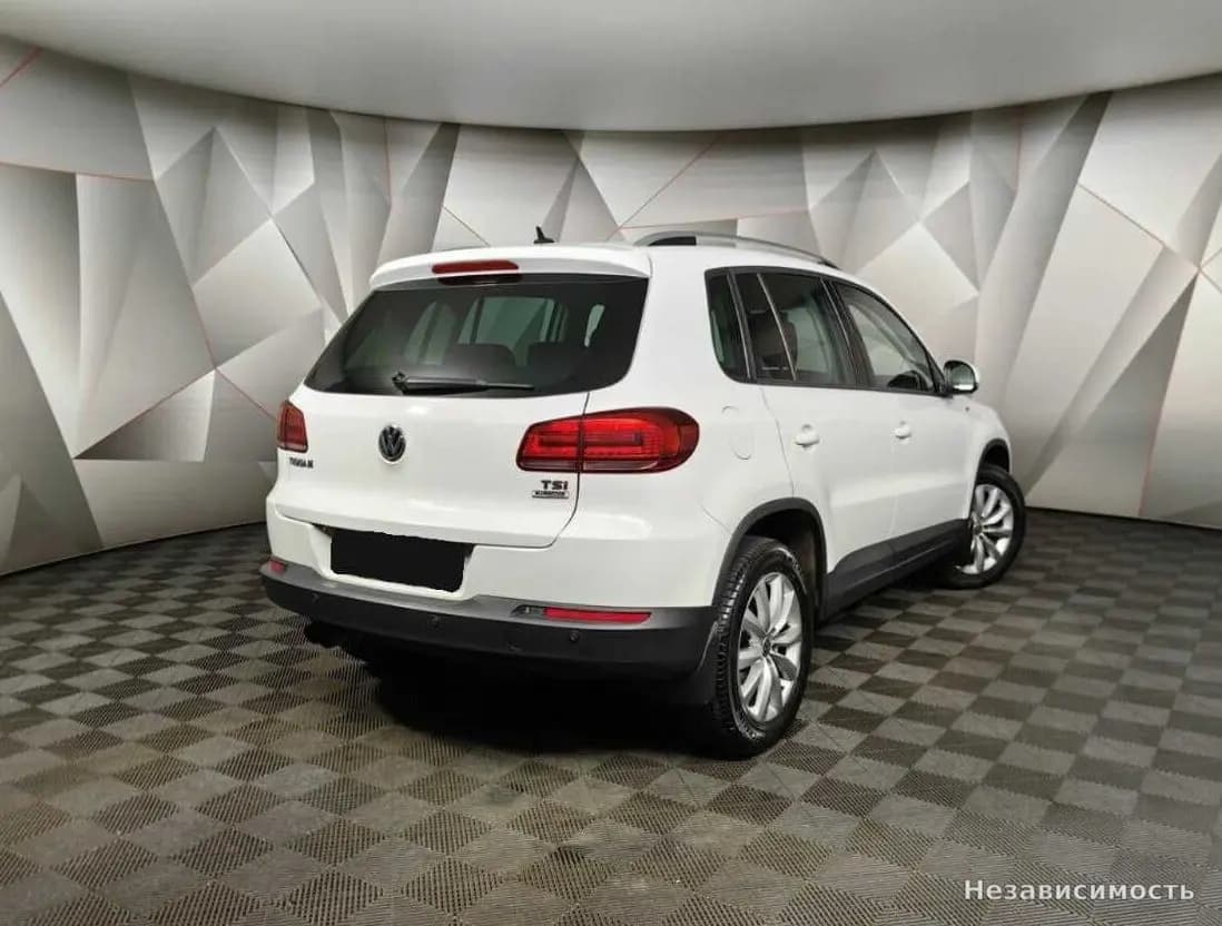 Volkswagen Tiguan 2016 с пробегом — фото 2