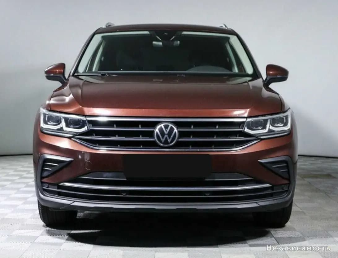 Volkswagen Tiguan 2021 с пробегом — фото 2