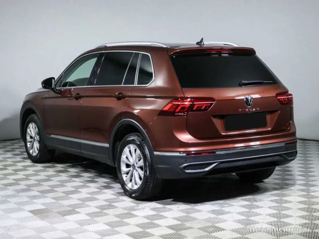 Volkswagen Tiguan 2021 с пробегом — фото 6