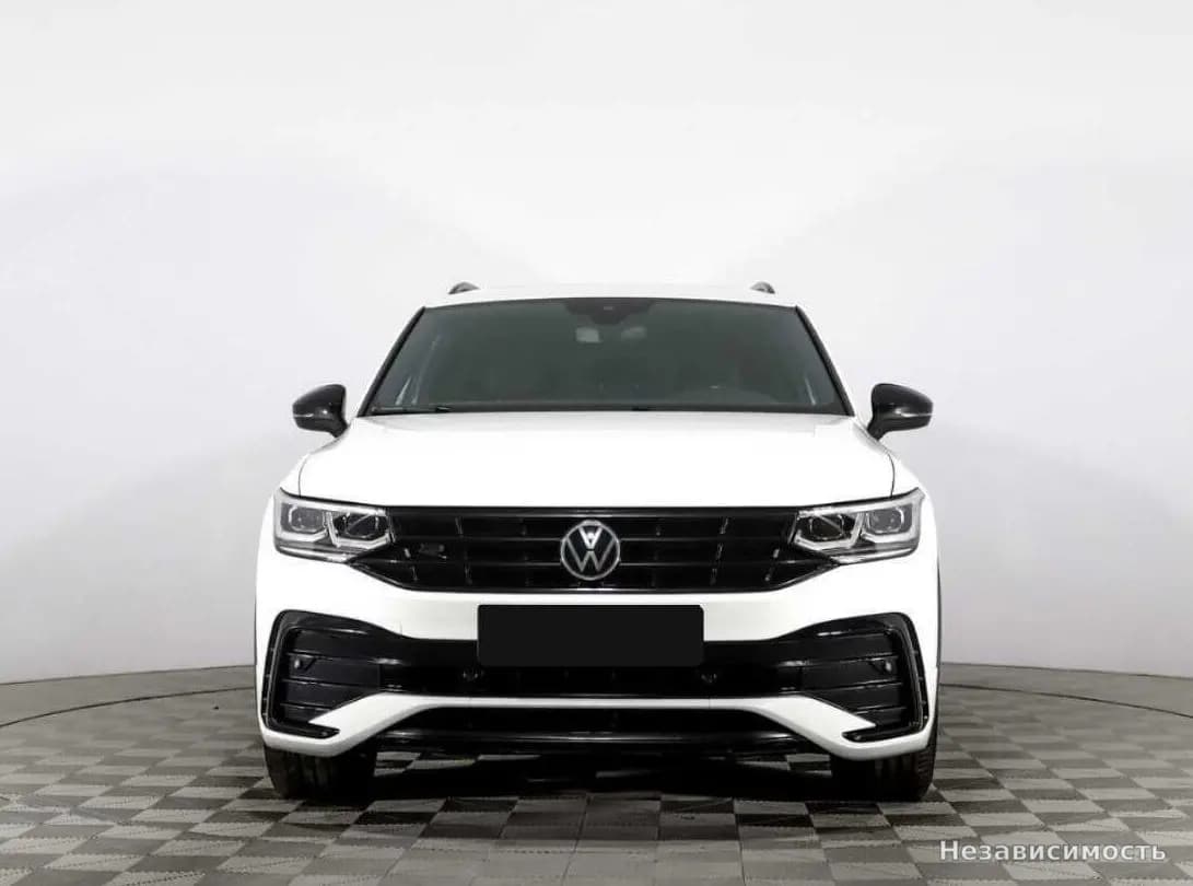 Volkswagen Tiguan 2021 с пробегом — фото 2