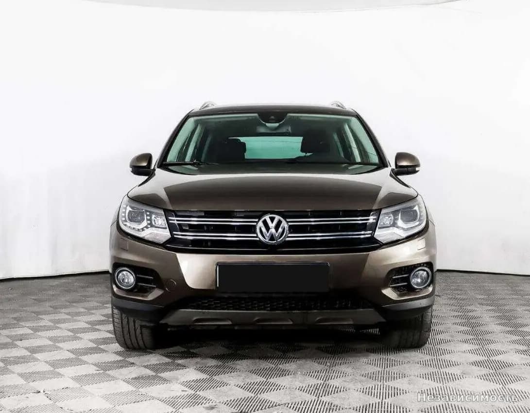 Volkswagen Tiguan 2015 с пробегом — фото 2
