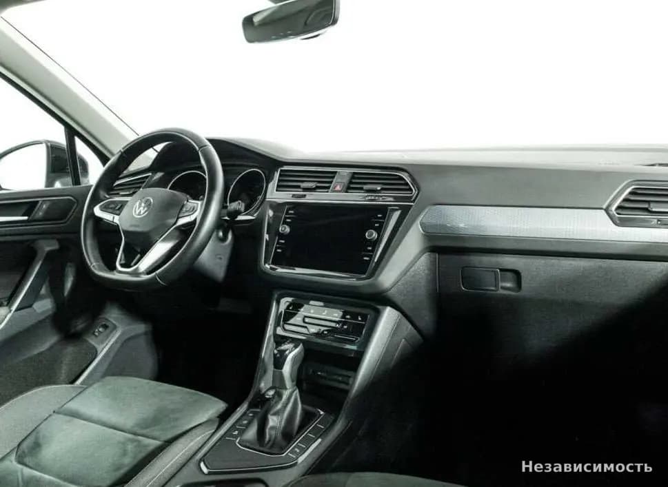 Volkswagen Tiguan 2021 с пробегом — фото 9