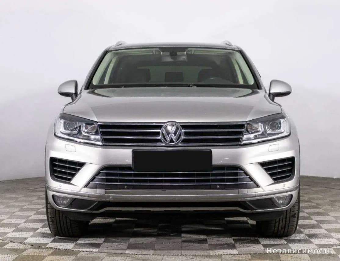Volkswagen Touareg 2015 с пробегом — фото 2