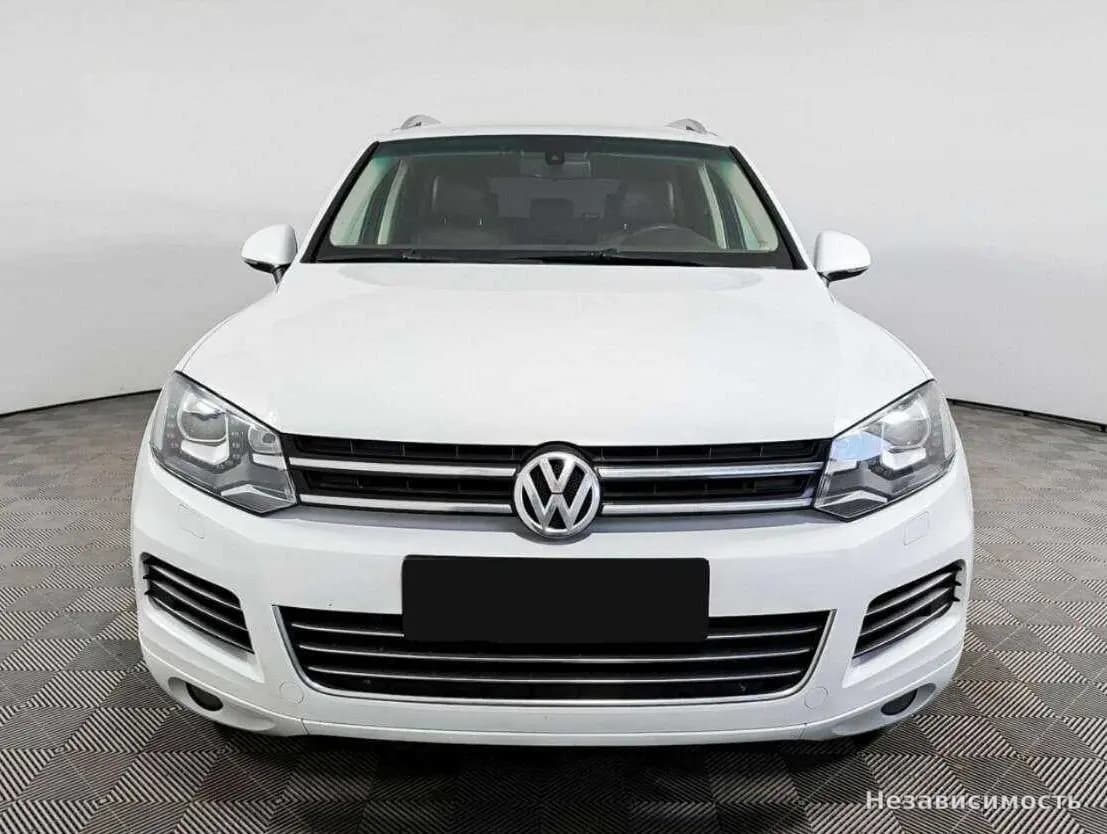 Volkswagen Touareg 2012 с пробегом — фото 2