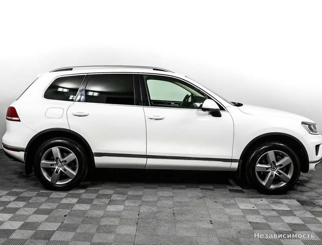 Volkswagen Touareg 2014 с пробегом — фото 4