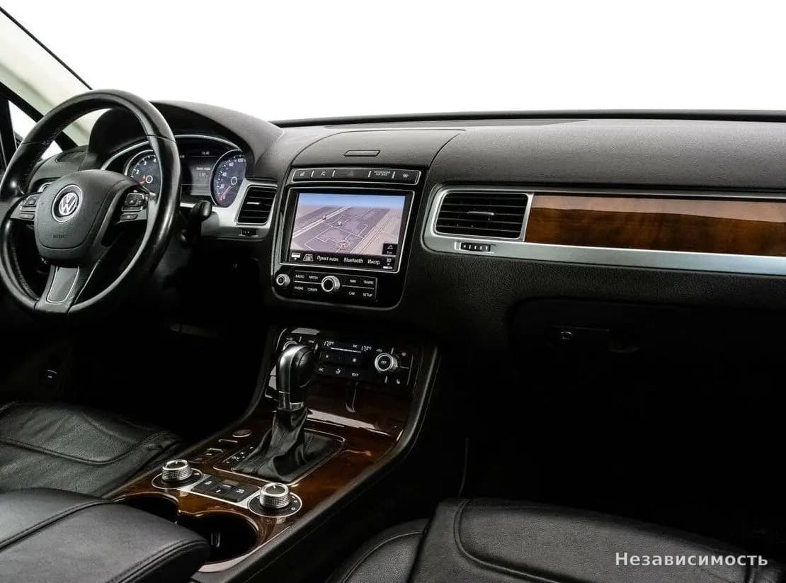 Volkswagen Touareg 2015 с пробегом — фото 8