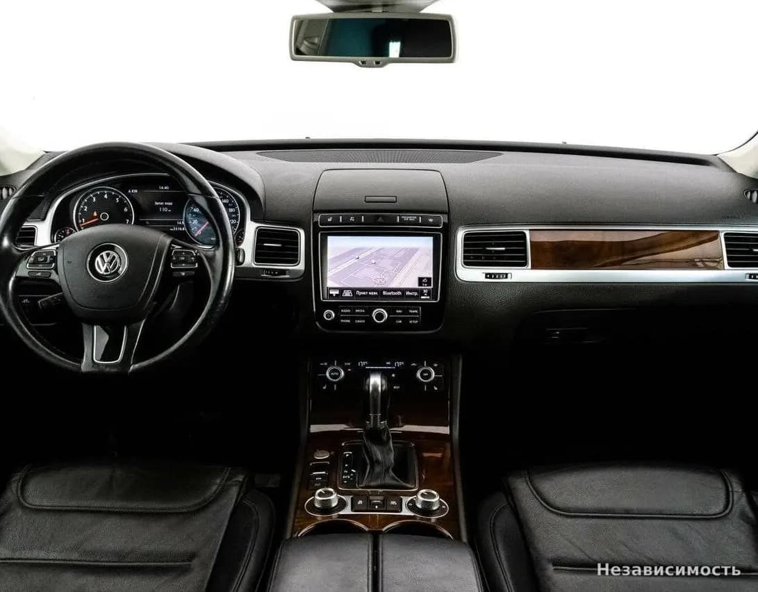 Volkswagen Touareg 2015 с пробегом — фото 9
