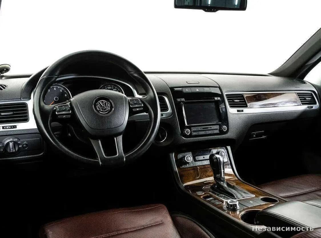 Volkswagen Touareg 2012 с пробегом — фото 9