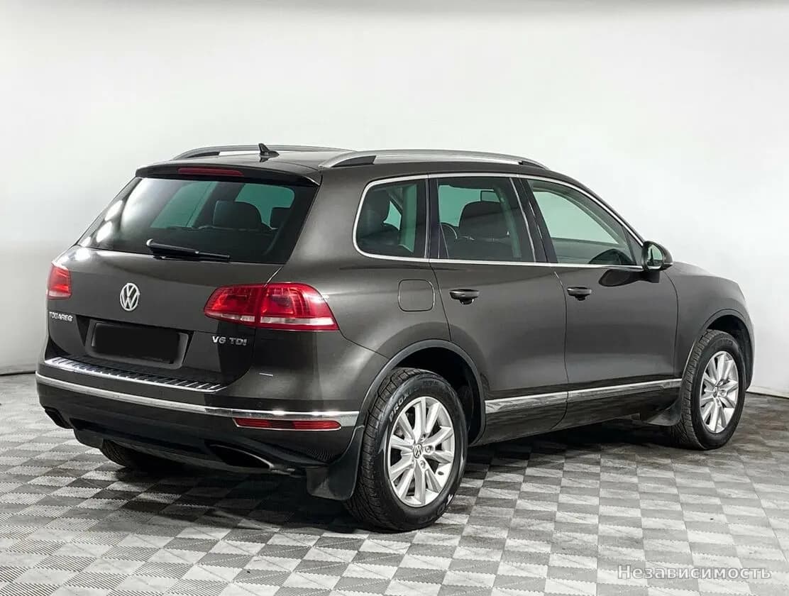 Volkswagen Touareg 2015 с пробегом — фото 4
