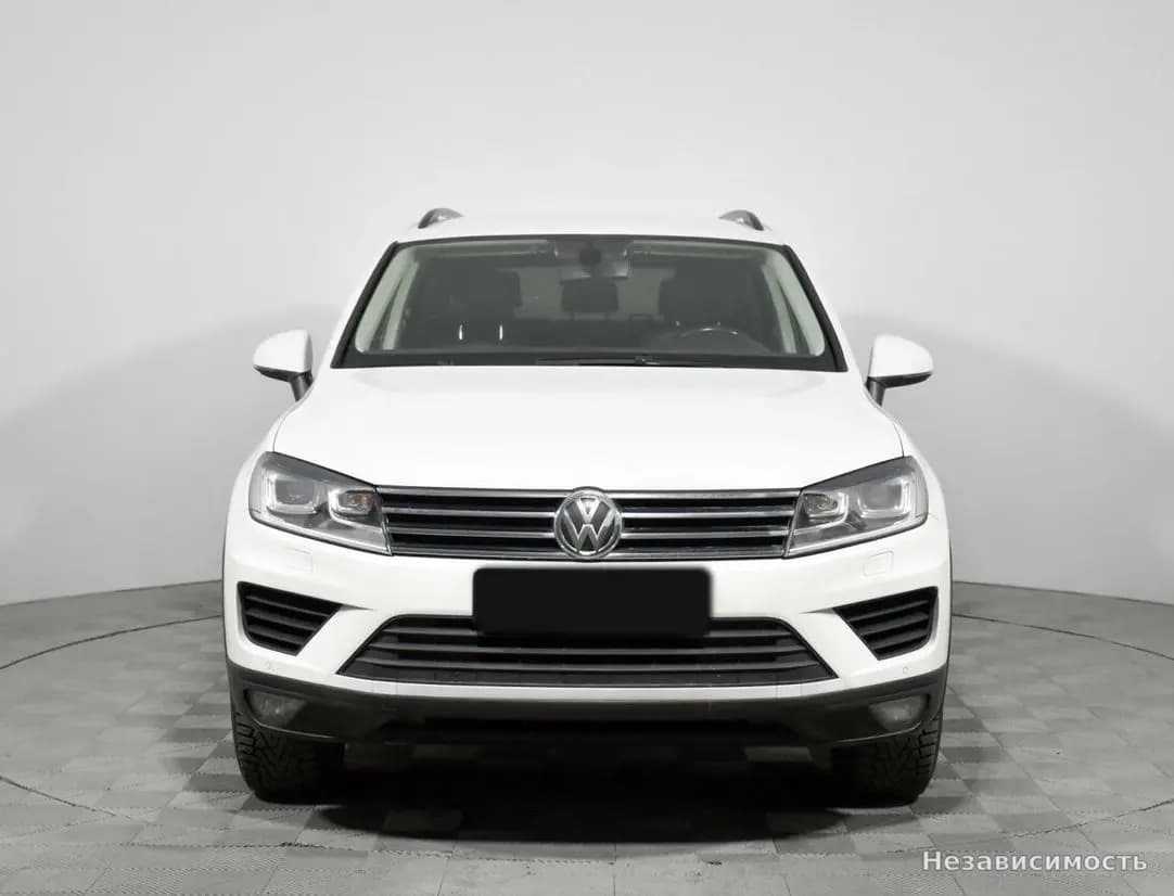 Volkswagen Touareg 2015 с пробегом — фото 2