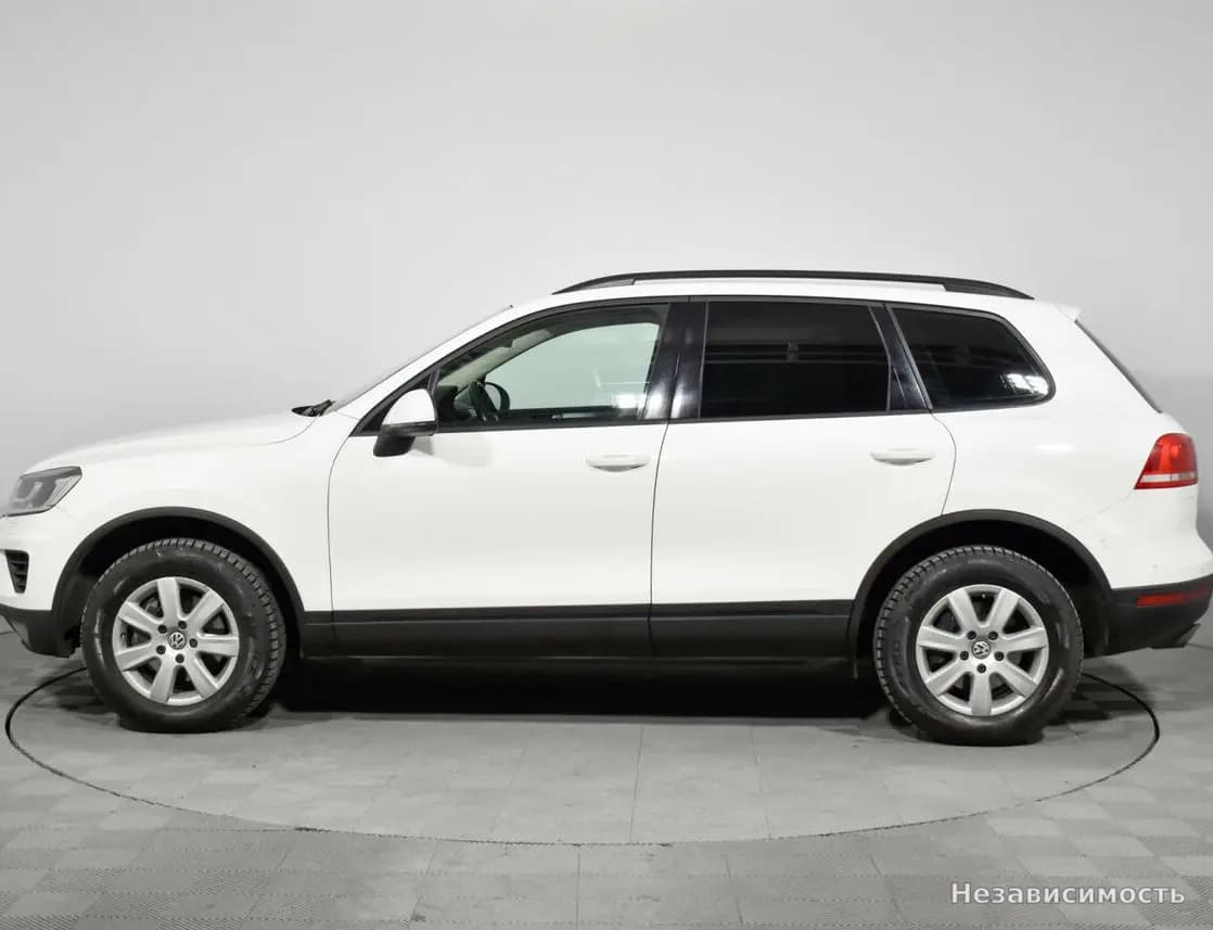 Volkswagen Touareg 2015 с пробегом — фото 8