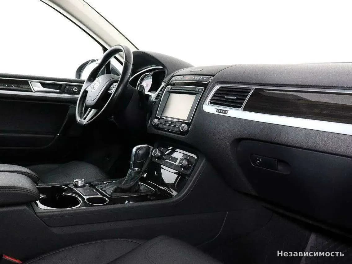 Volkswagen Touareg 2016 с пробегом — фото 6