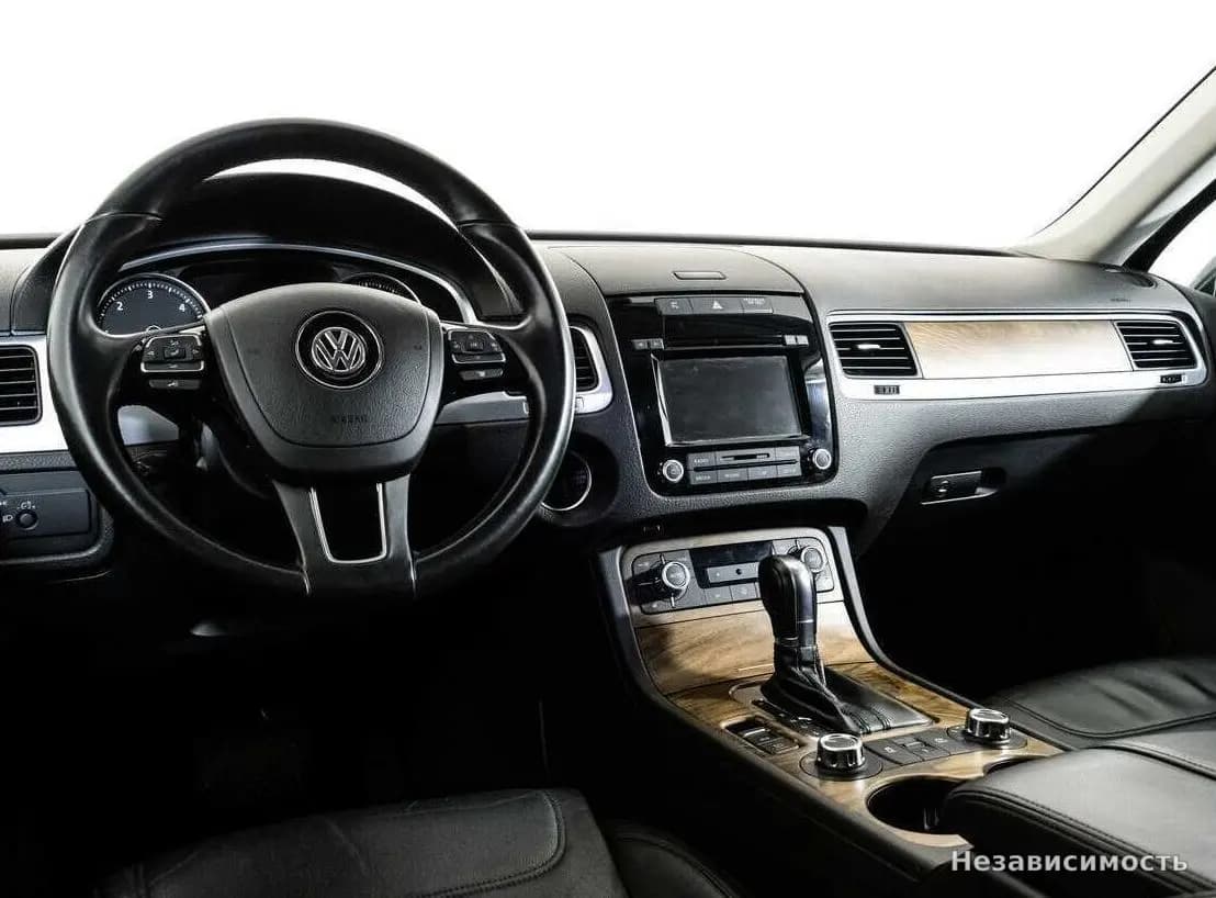 Volkswagen Touareg 2012 с пробегом — фото 9