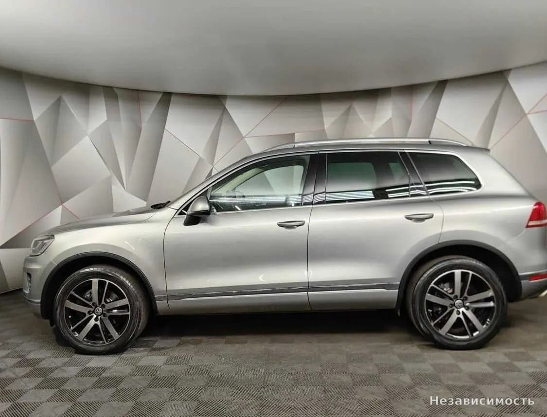Volkswagen Touareg 2017 с пробегом — фото 5