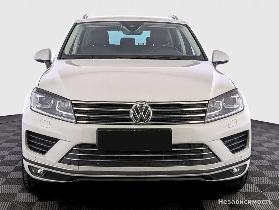 Volkswagen Touareg 2017 с пробегом — фото 2