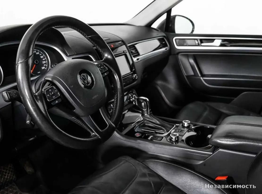 Volkswagen Touareg 2012 с пробегом — фото 9