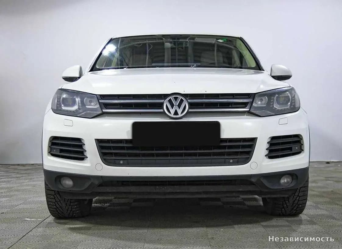 Volkswagen Touareg 2013 с пробегом — фото 2