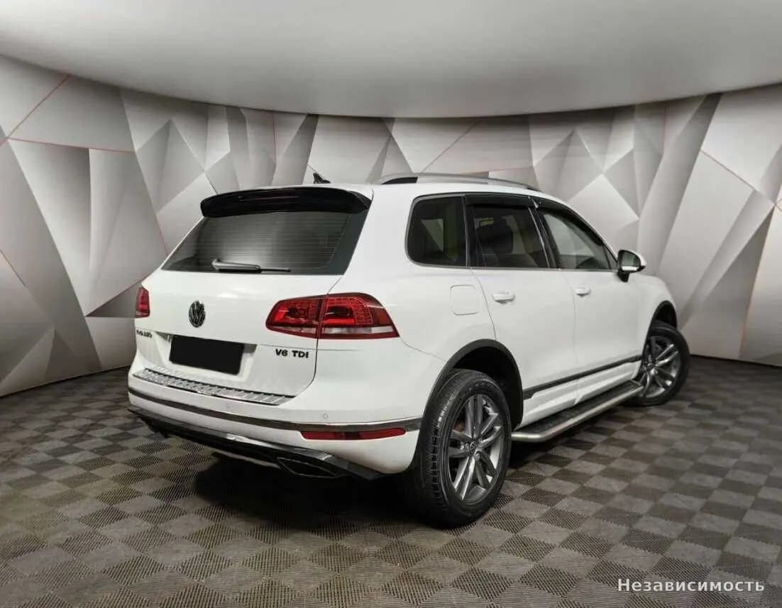 Volkswagen Touareg 2016 с пробегом — фото 2