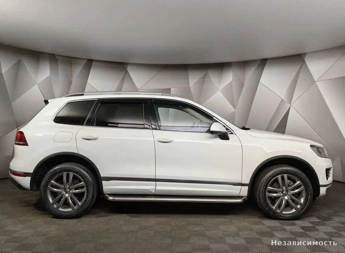 Volkswagen Touareg 2016 с пробегом — фото 6