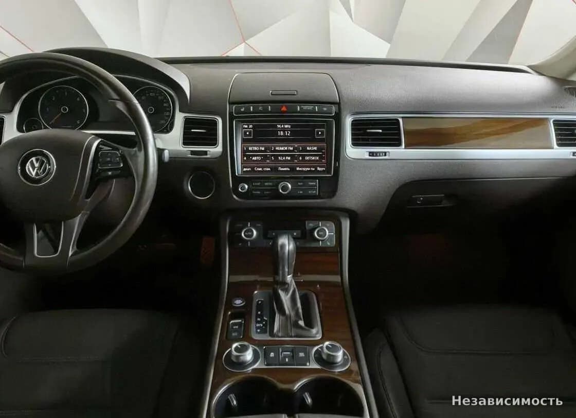 Volkswagen Touareg 2016 с пробегом — фото 10