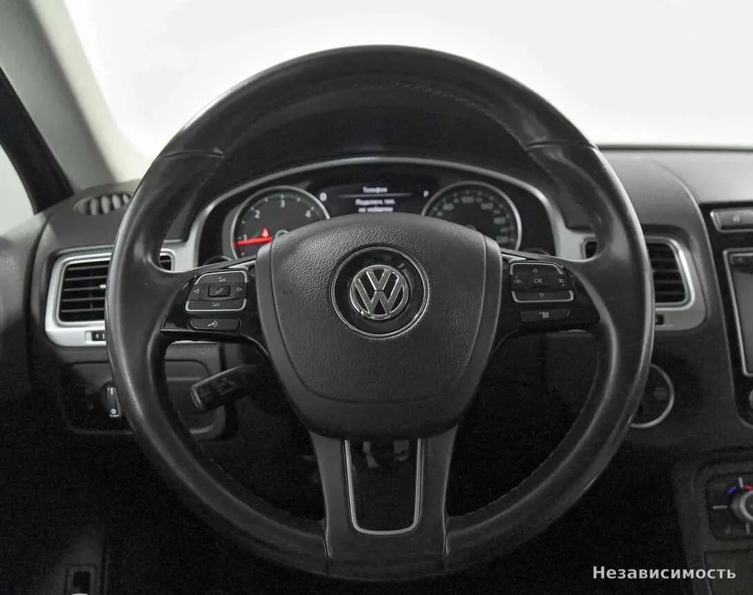 Volkswagen Touareg 2016 с пробегом — фото 9