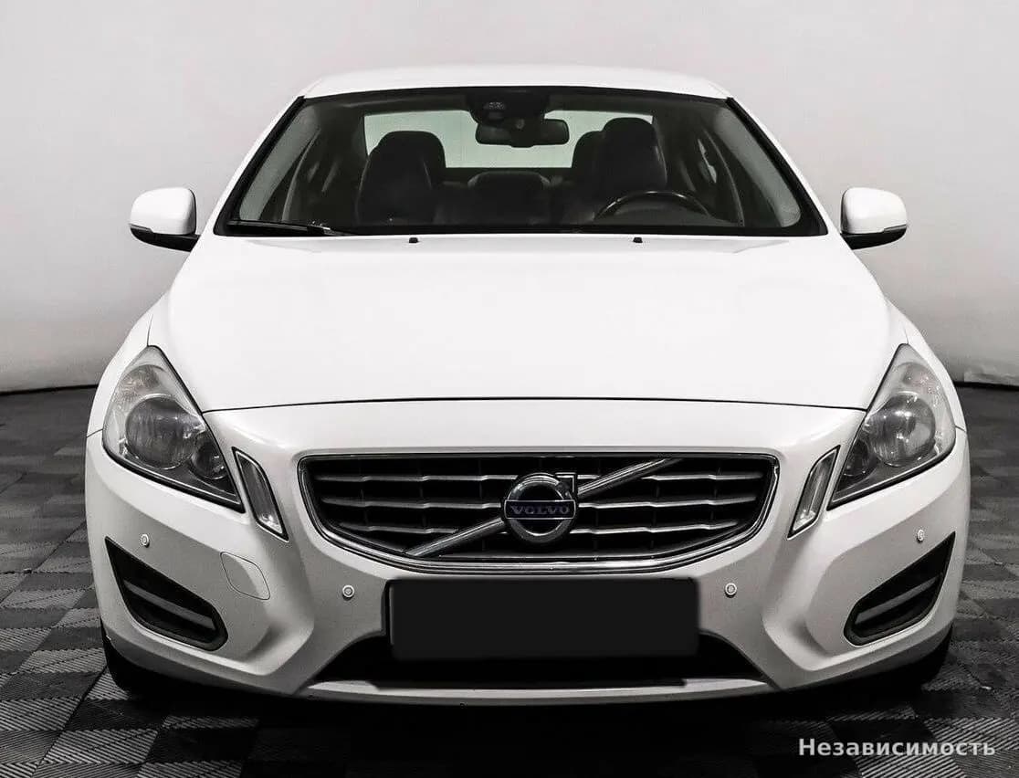 Volvo S60 2012 с пробегом — фото 2
