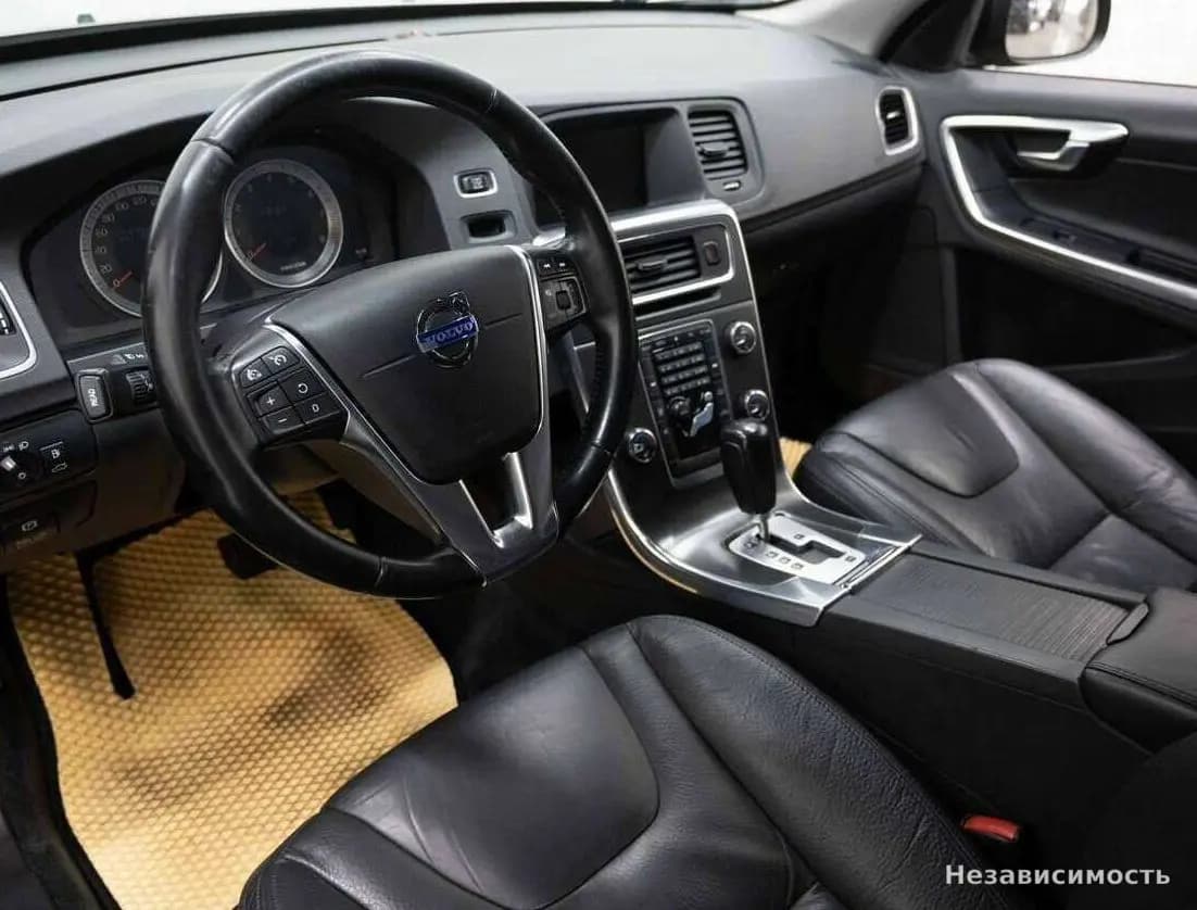 Volvo S60 2012 с пробегом — фото 7