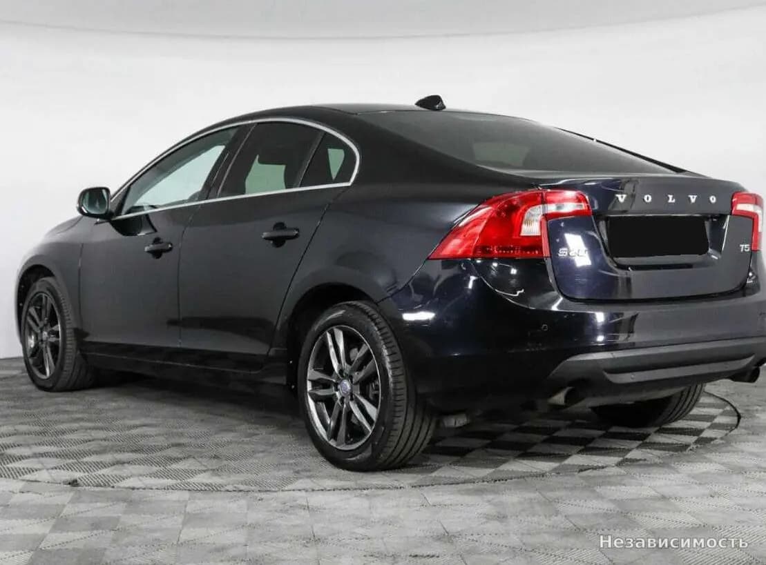 Volvo S60 2012 с пробегом — фото 7